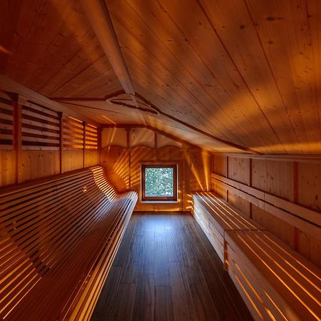 Montana Lodge & Spa, By R Collection Hotels La Thuile Exteriör bild