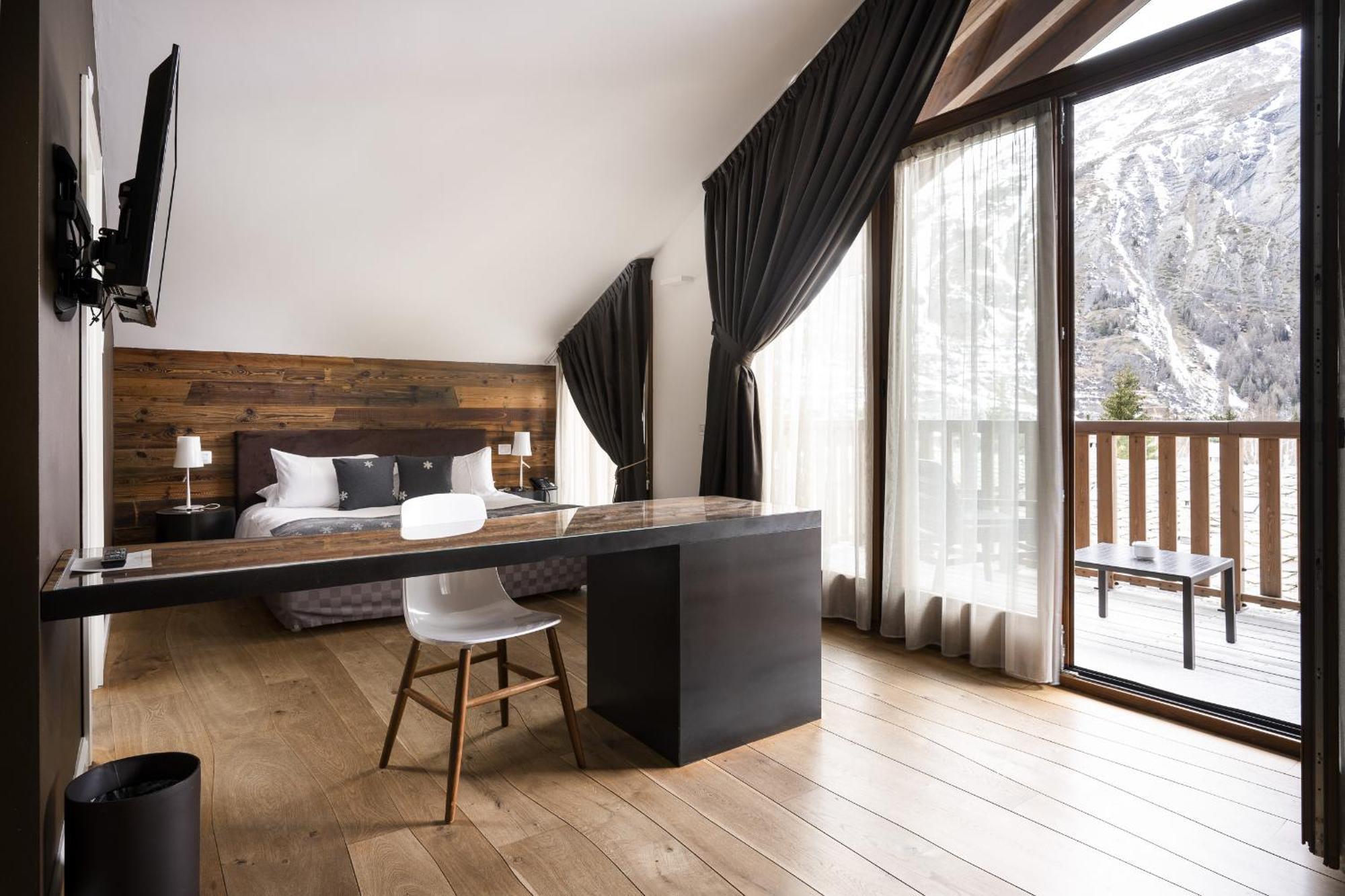 Montana Lodge & Spa, By R Collection Hotels La Thuile Exteriör bild