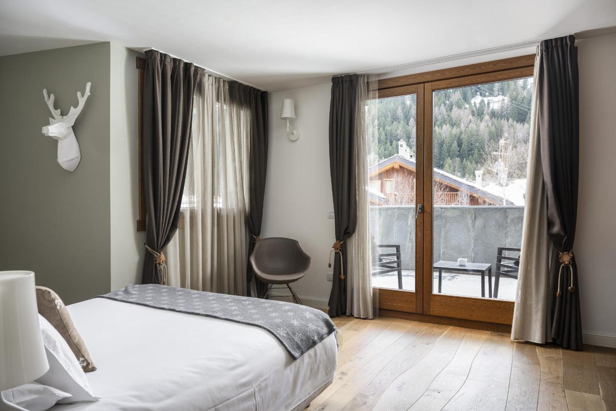 Montana Lodge & Spa, By R Collection Hotels La Thuile Exteriör bild