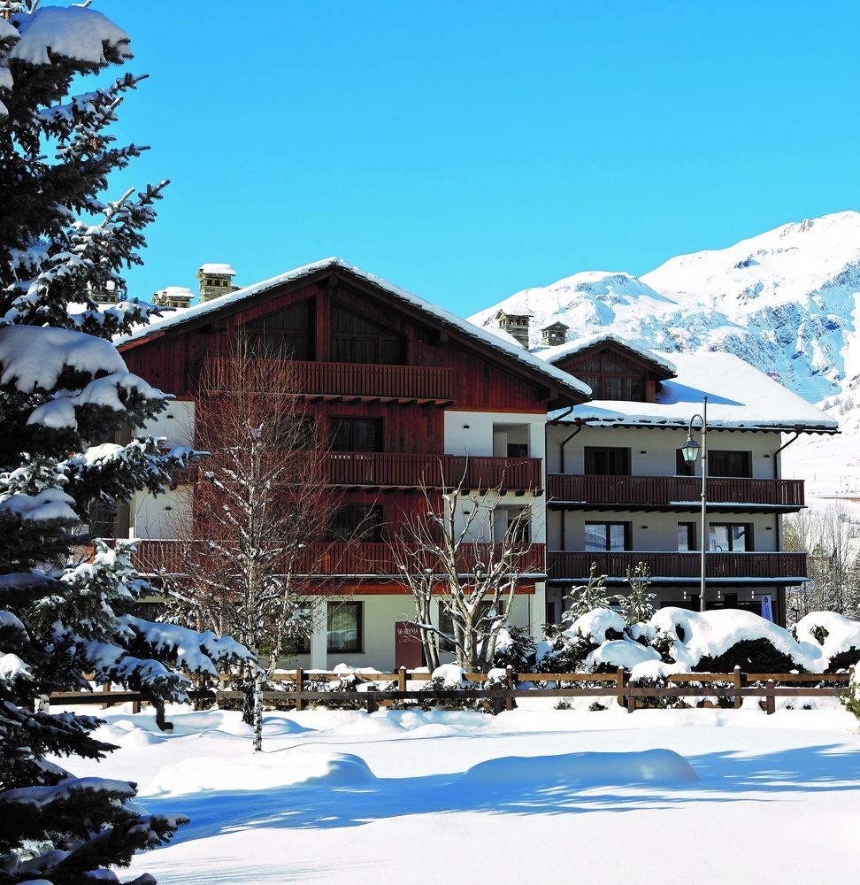 Montana Lodge & Spa, By R Collection Hotels La Thuile Exteriör bild